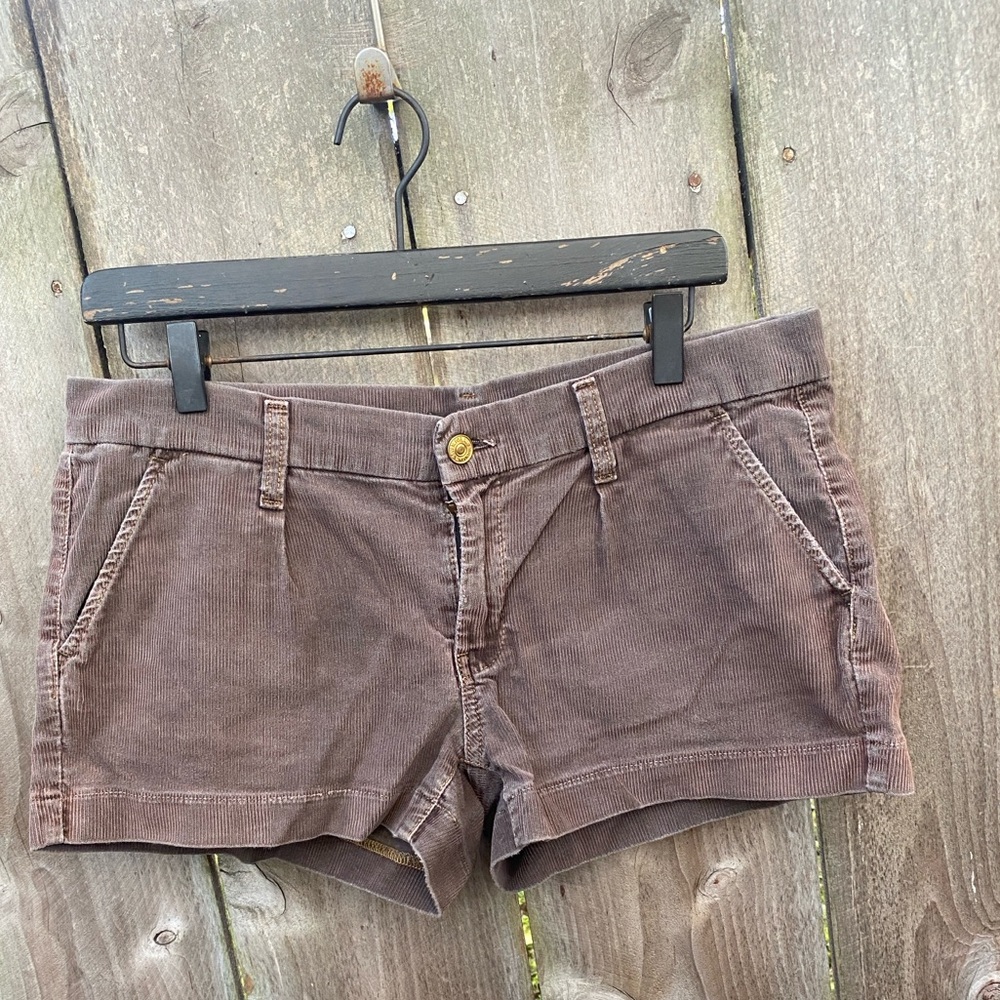 7 For All Mankind Low Rise Micro Cord Shorts Mushroom Brown Size 27‎ Y2K